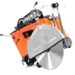 HUSQVARNA FS 5000 D dieselbetriebener & selbstfahrender Fugenschneider Ø 750 mm
