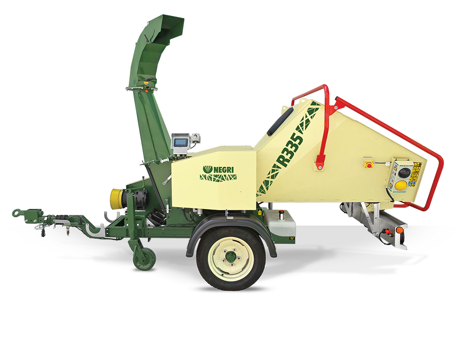 negri-bio-trituratori-R335TTN-M-3.png NEGRI Biohäcksler R335 / Häcksler mit Straßenfahrwerk für Traktor – Bild 1